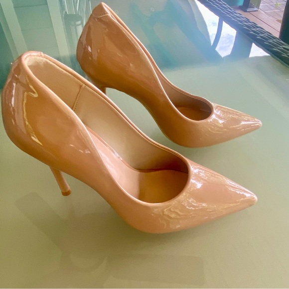 ❤️ PURE PERFECTION! A Lovely shade of Creamy Beige Hi- Heels in Size 6 ! NWOB ❤️ - Picture 9 of 17